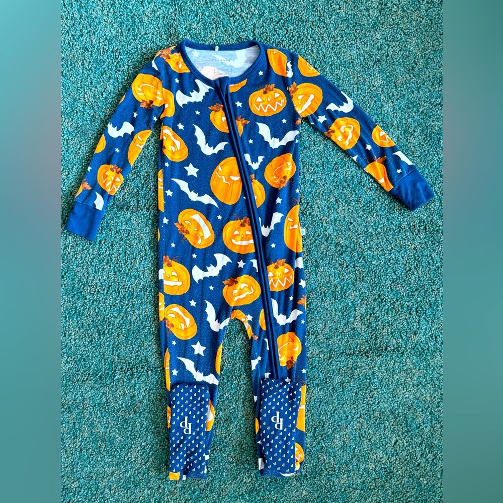 Posh Peanut Halloween one-piece 3T convertible zippy pajamas